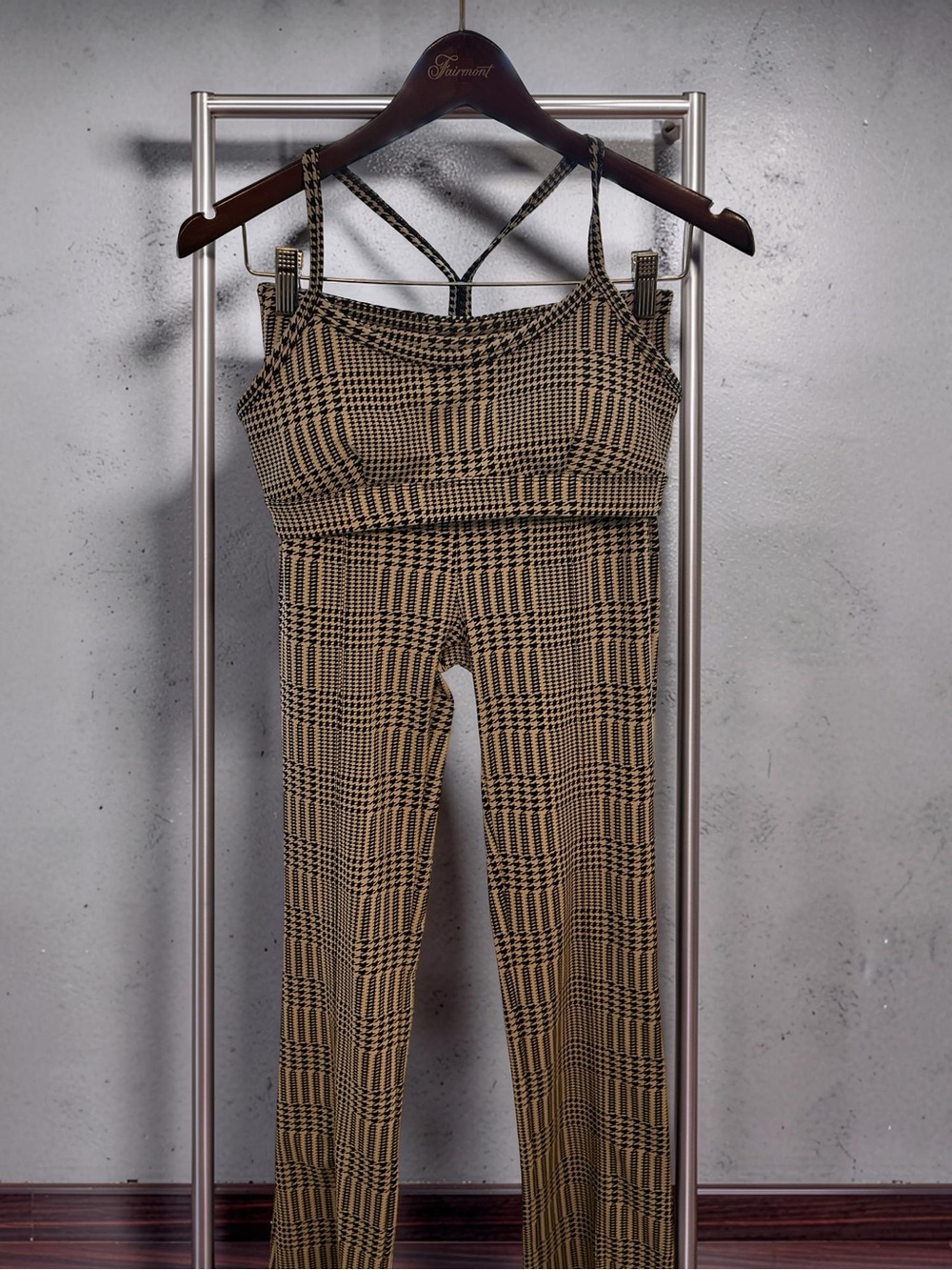 ALO Yoga Grey  and Black Plaid Legging Set